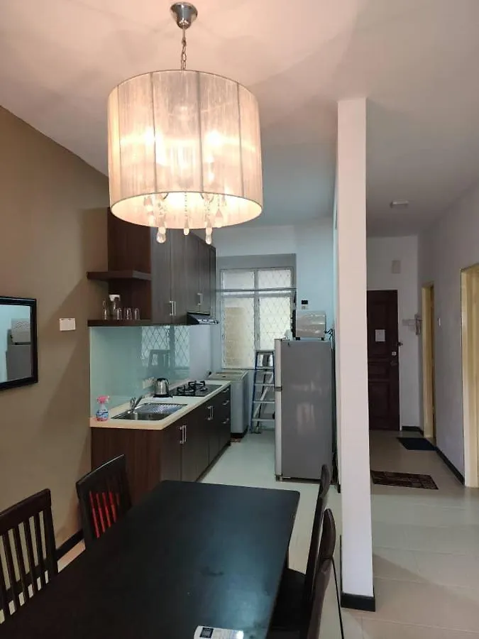Have A Pleasant Stay With Bayu Emas Homestay Batu Ferringhi Appartamento