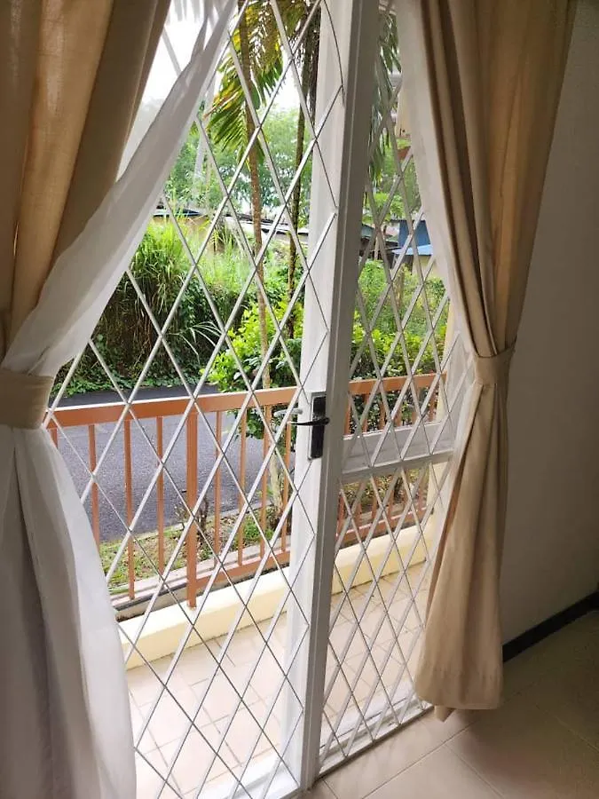 Have A Pleasant Stay With Bayu Emas Homestay Batu Ferringhi